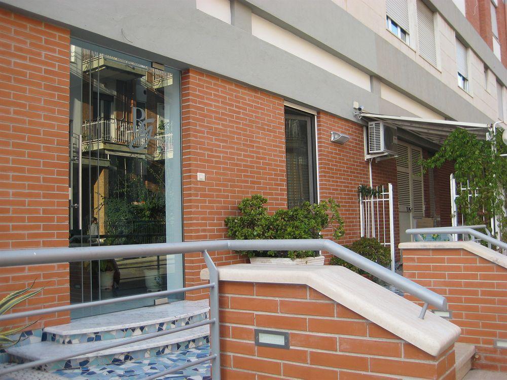 Bed and Breakfast Rock Garden Gaeta Exterior foto